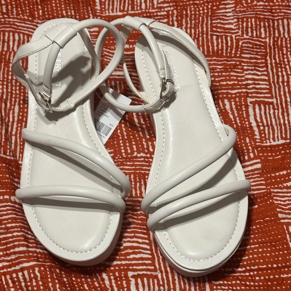 Lane Bryant Cloud Strappy Wedges - Picture 8 of 10